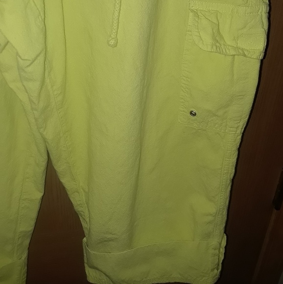 Capris - Picture 4 of 4